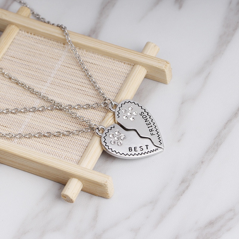 Couple Pendant Necklace Set
