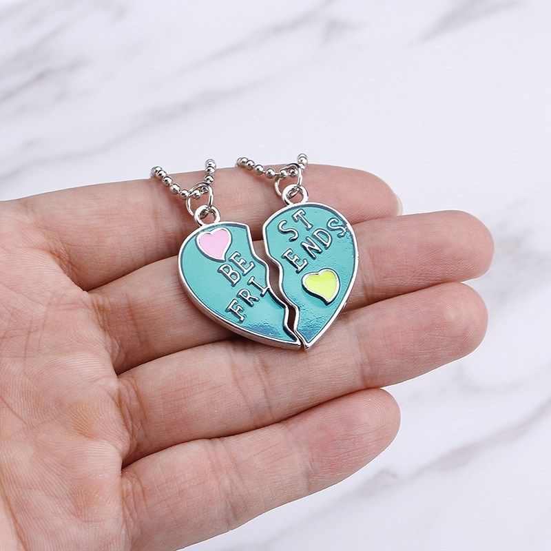 Couple Pendant Necklace Set