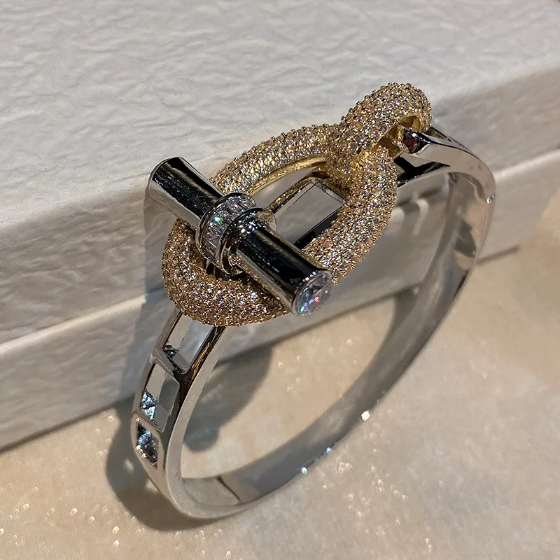 New Arrival High Quality Male Female Pig Nose Bracelet Personality Chunky Bangle New Arrival High Quality Male Female Pig Nose Bracelet Personality Chunky Bangle