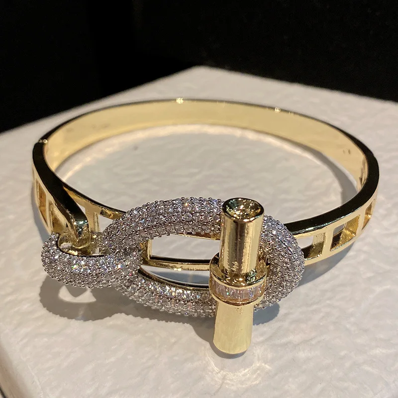 New Arrival High Quality Male Female Pig Nose Bracelet Personality Chunky Bangle