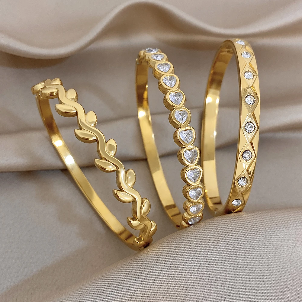 3pcs/set Leaf-shaped Wavy Open Bracelet Plated Gold Love Shape Rhinestone Inlaid Women's Stainless Steel Versatile Cuff Bangles