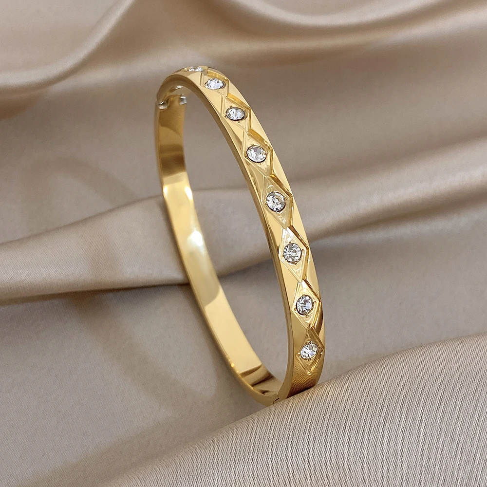 3pcs/set Leaf-shaped Wavy Open Bracelet Plated Gold Love Shape Rhinestone Inlaid Women's Stainless Steel Versatile Cuff Bangles