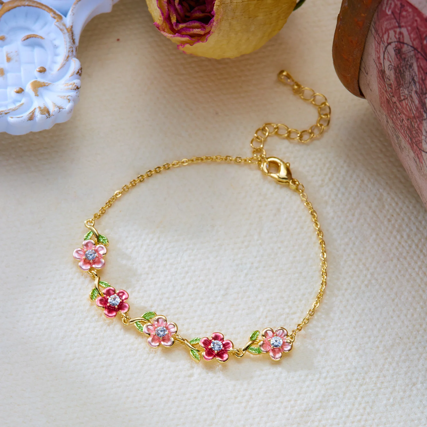 Romantic Vintage Enamel Flower Copper Bracelet for Women Cute Colorful Hollow Hand Ring Luxury Elegance Jewelry Gift Romantic Vintage Enamel Flower Copper Bracelet for Women Cute Colorful Hollow Hand Ring Luxury Elegance Jewelry Gift