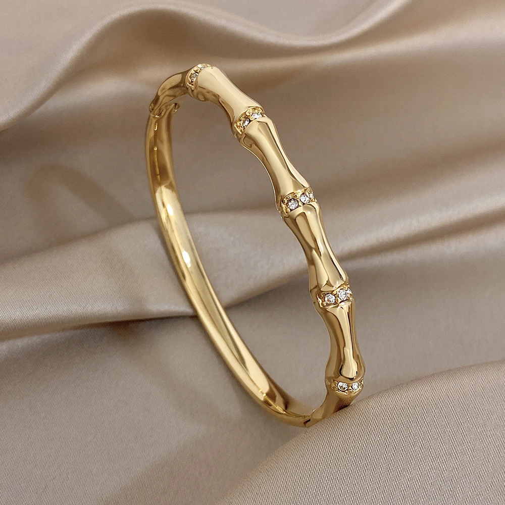 Elegant Diamond-encrusted Bone Bamboo Joint Shape Cuff Bracelet For Women Classic Plated Gold Shiny Temperament Jewelry Set