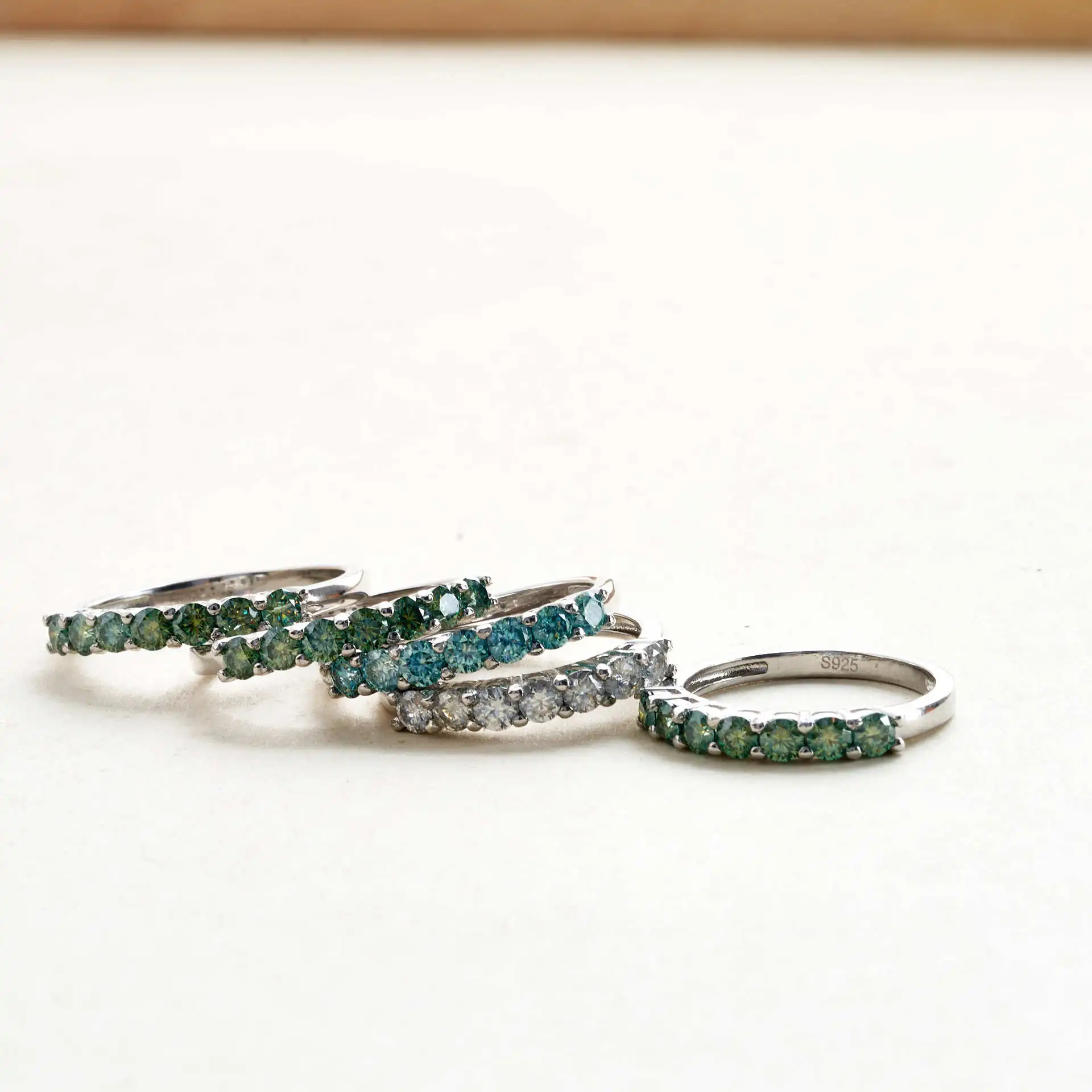 0.7CT D Color VVS1 EX Round Moissanite Ring 925 Sterling Silver Eternity Ring Women Engagement Wedding Luxury Band