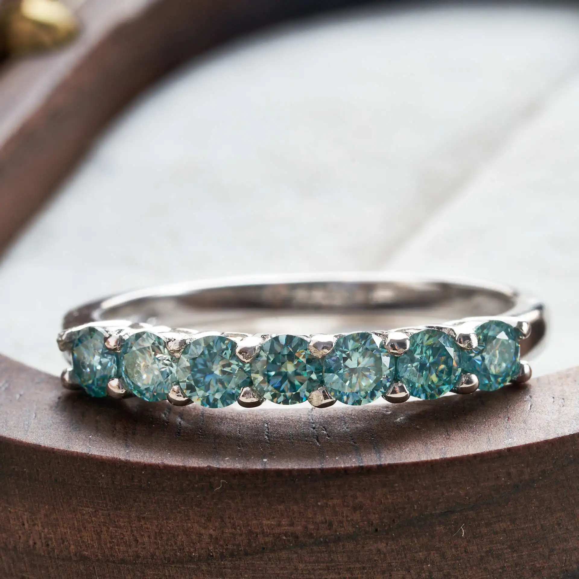 0.7CT D Color VVS1 EX Round Moissanite Ring 925 Sterling Silver Eternity Ring Women Engagement Wedding Luxury Band 0.7CT D Color VVS1 EX Round Moissanite Ring 925 Sterling Silver Eternity Ring Women Engagement Wedding Luxury Band