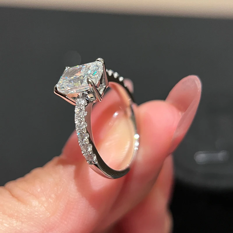 DJMAX 1-3Carat Oval/Radiant Cut D Color Moissanite Ring for Woman Original 925 Sterling Silver Engagement Wedding Ring 2025 DJMAX 1-3Carat Oval/Radiant Cut D Color Moissanite Ring for Woman Original 925 Sterling Silver Engagement Wedding Ring 2025