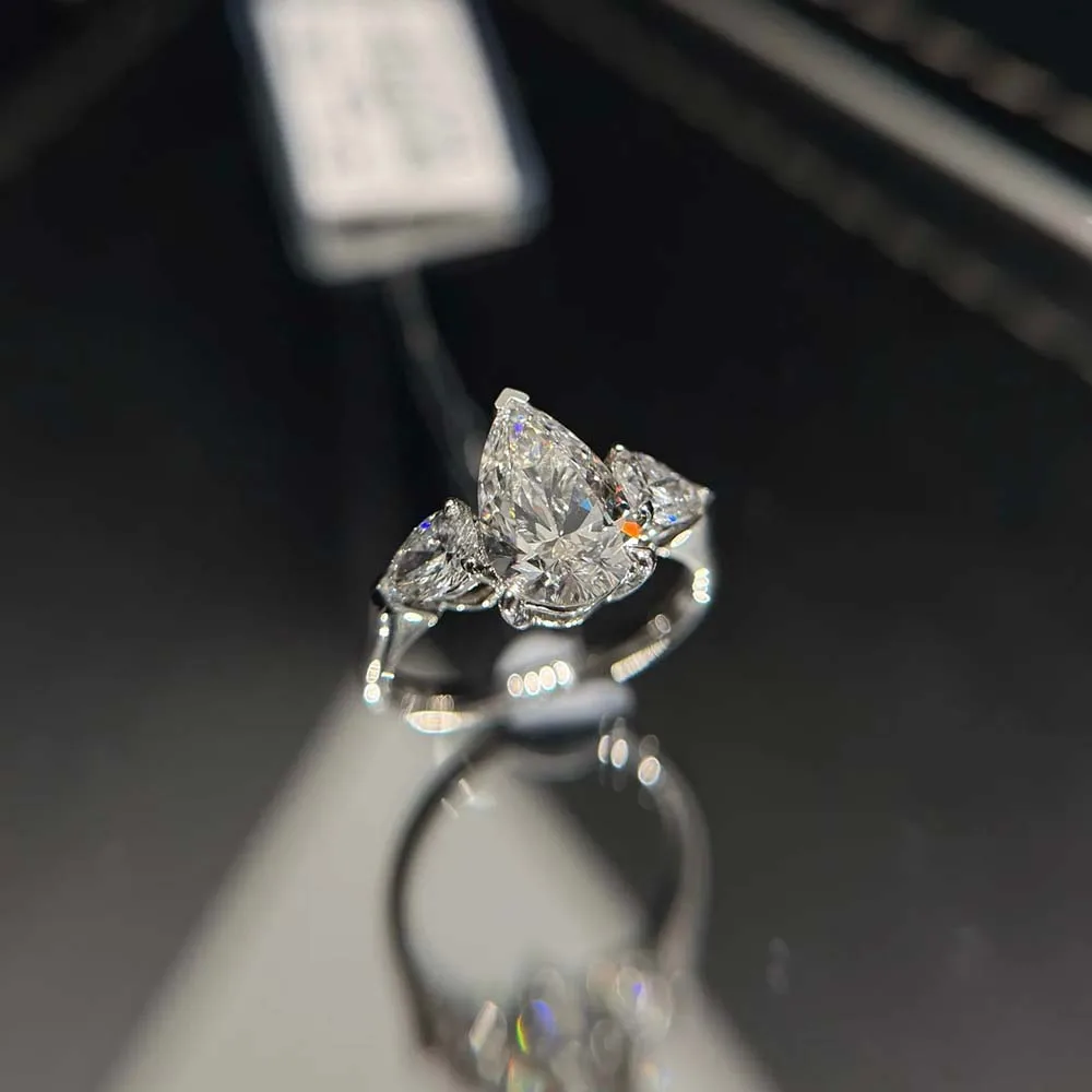 1-5CT Pear Cut Miossanite Ring Certified 925 Sterling Silver Plated 18K D VVS1 Lab Diamond Wedding Engagement Band for Women 1-5CT Pear Cut Miossanite Ring Certified 925 Sterling Silver Plated 18K D VVS1 Lab Diamond Wedding Engagement Band for Women