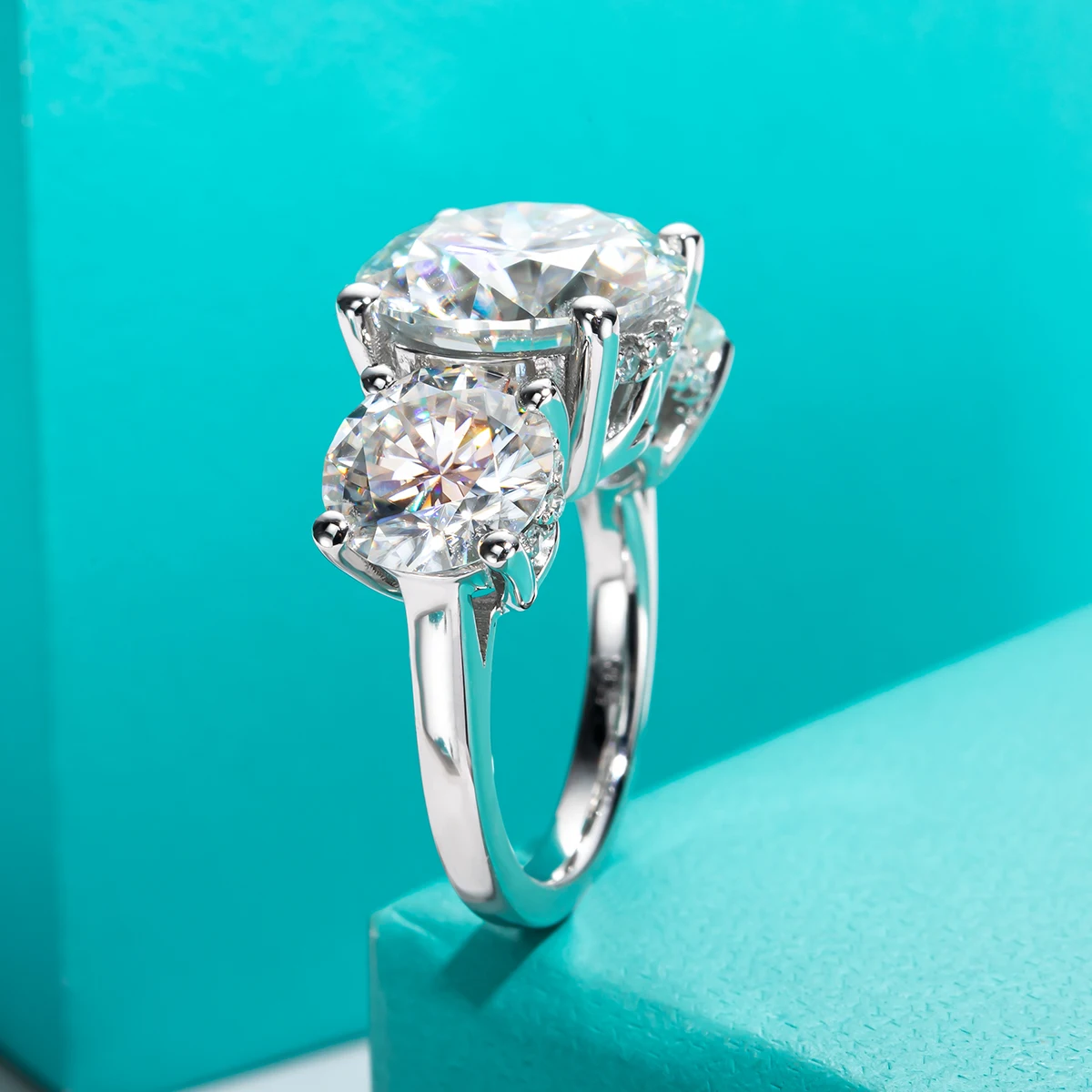 AnuJewel 11cttw D Color Moissanite Diamond Luxurious Engagement 925 Sterling Silver Ring For Women 3 Stone Ring Customs Jewelry AnuJewel 11cttw D Color Moissanite Diamond Luxurious Engagement 925 Sterling Silver Ring For Women 3 Stone Ring Customs Jewelry