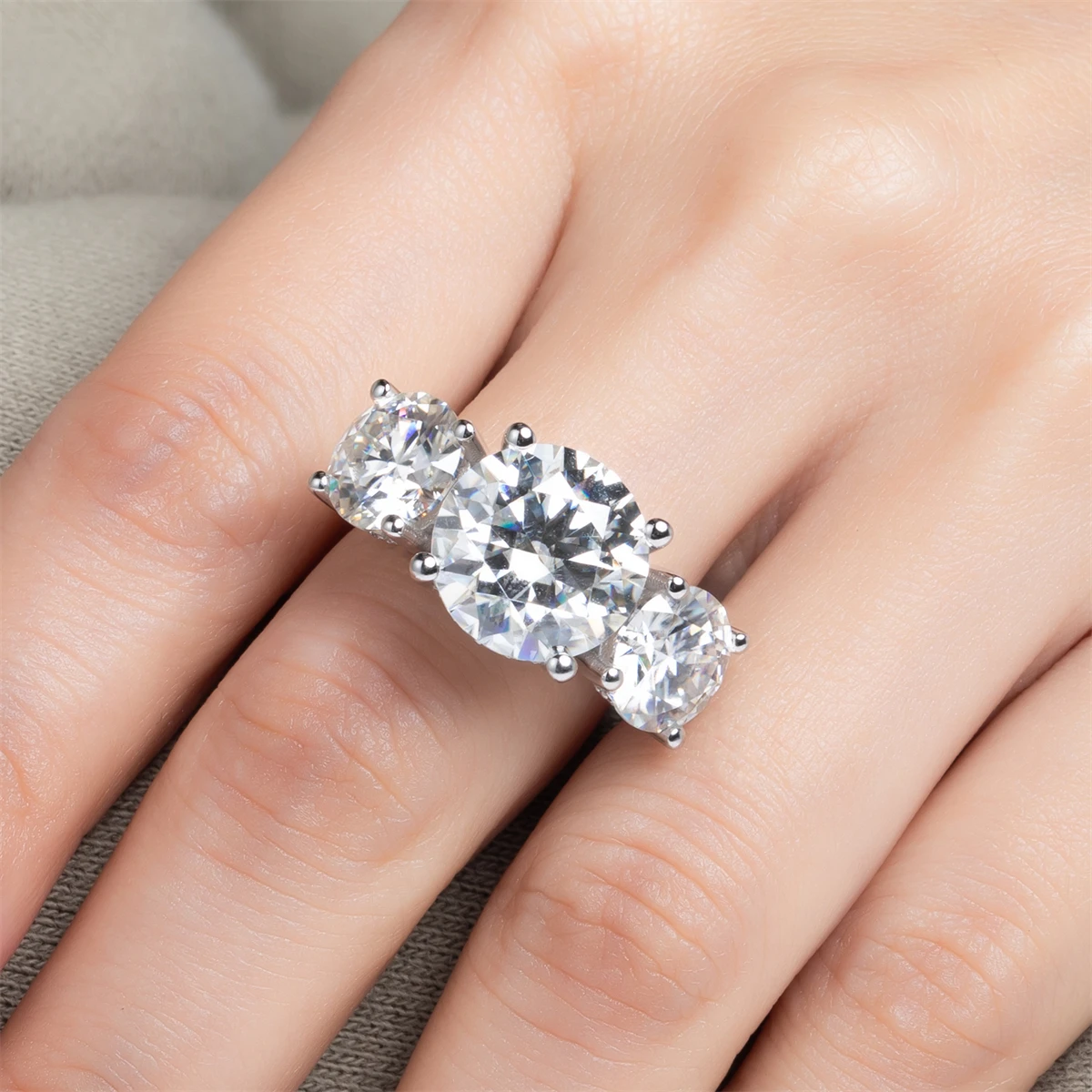 AnuJewel 11cttw D Color Moissanite Diamond Luxurious Engagement 925 Sterling Silver Ring For Women 3 Stone Ring Customs Jewelry AnuJewel 11cttw D Color Moissanite Diamond Luxurious Engagement 925 Sterling Silver Ring For Women 3 Stone Ring Customs Jewelry