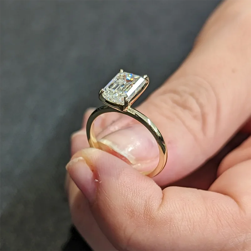 High Quality Emerald Cut 1ct 2ct 3ct Moissanite Solitaire Ring 925 Sterling Silver Engagement Rings for Woman Girl Birthday Gift High Quality Emerald Cut 1ct 2ct 3ct Moissanite Solitaire Ring 925 Sterling Silver Engagement Rings for Woman Girl Birthday Gift