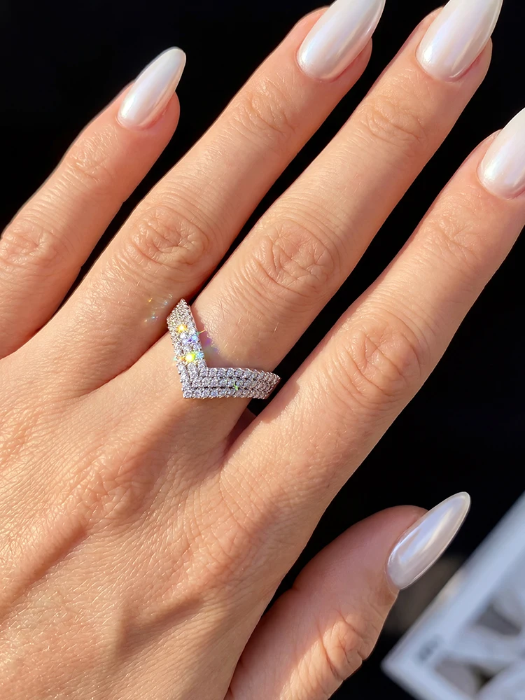 GRA Fashion Real Round Moissanite Diamond V-shaped Rings for Women Daily Wear Anniversary Party 925 Sterling Silver Fine Jewelry GRA Fashion Real Round Moissanite Diamond V-shaped Rings for Women Daily Wear Anniversary Party 925 Sterling Silver Fine Jewelry