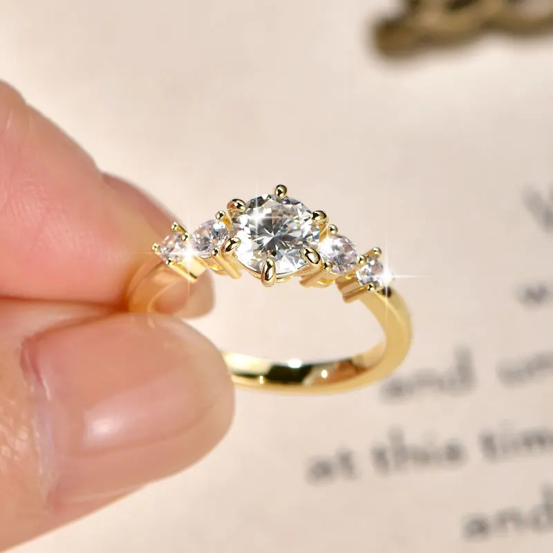 Rrjzz 1CT D Color VVS1 Round Cut Lab Imitation Diamond Moissanite Engagement Ring with GRA 14k Gold Plated  Women Wedding Ring