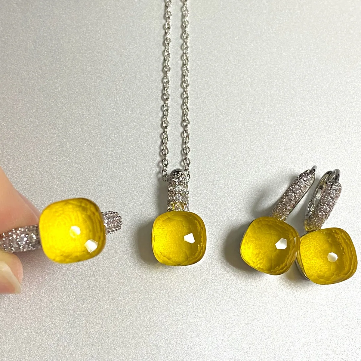 3Pcs/Set Women Ring Earrings Necklace Jewelry Set Inlay Zircon 30Colors Crystal Jewelry Set Platinum Plated Fashion Jewelry Gift 3Pcs/Set Women Ring Earrings Necklace Jewelry Set Inlay Zircon 30Colors Crystal Jewelry Set Platinum Plated Fashion Jewelry Gift