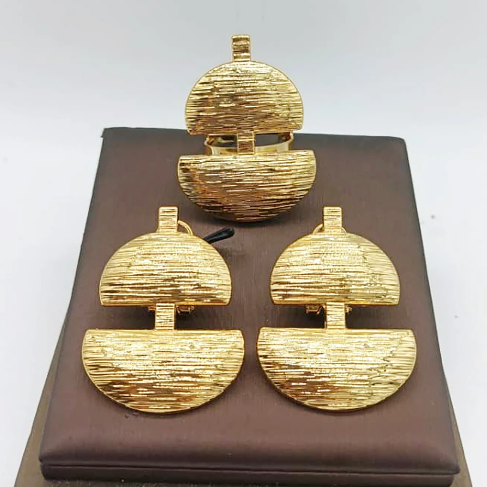 Dubai Golden Jewelry Set 18K Gold Plated Earrings and Ring for Women Wedding Bride Gift Arabic Nigerian Jewellery Accessories