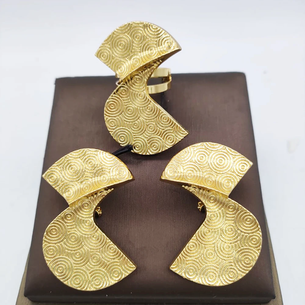 Dubai Golden Jewelry Set 18K Gold Plated Earrings and Ring for Women Wedding Bride Gift Arabic Nigerian Jewellery Accessories