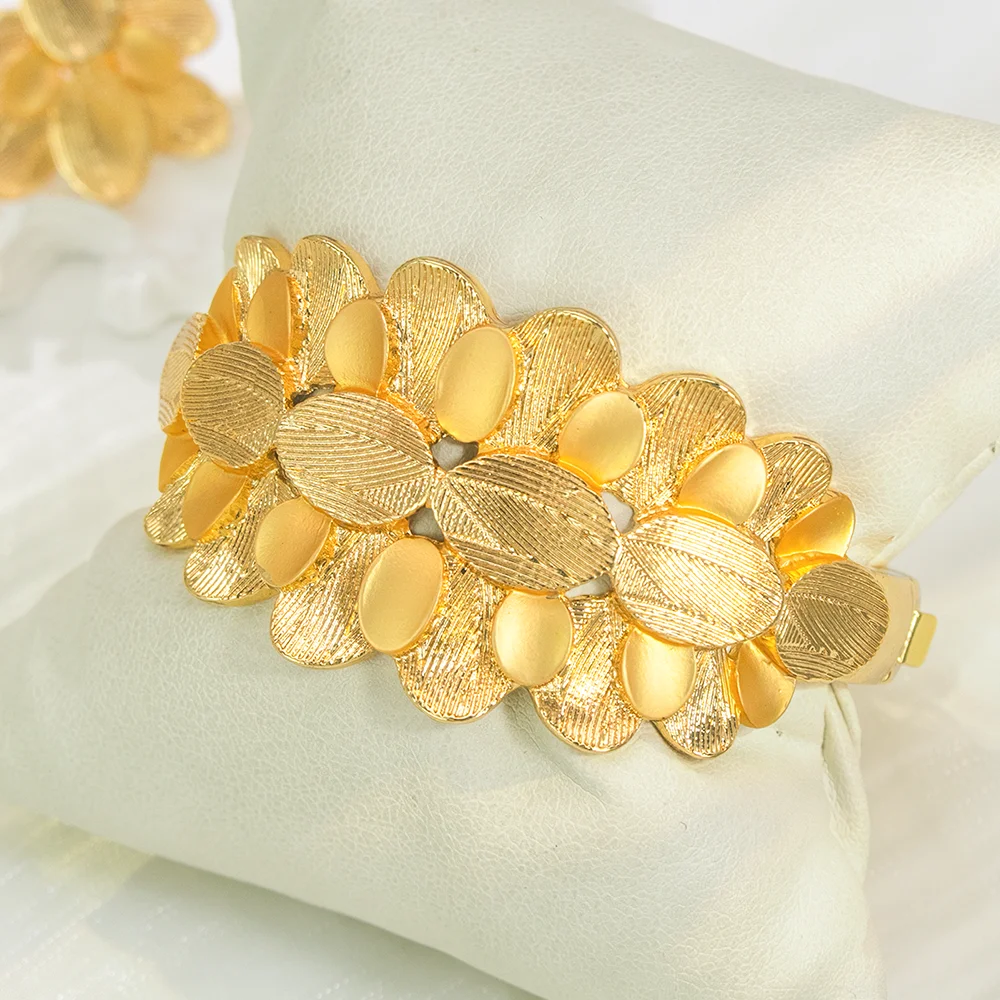 GZJPEI Luxury 18K Gold Plated Jewelry Set Layered Petal Design Nigeria Brazilian Wedding Jewelry For Mother & Friends Best Gifts