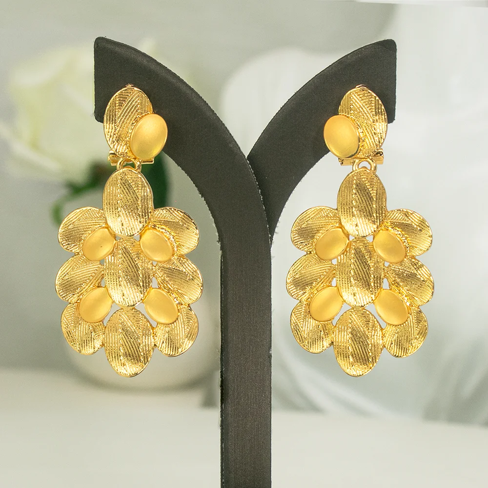 GZJPEI Luxury 18K Gold Plated Jewelry Set Layered Petal Design Nigeria Brazilian Wedding Jewelry For Mother & Friends Best Gifts GZJPEI Luxury 18K Gold Plated Jewelry Set Layered Petal Design Nigeria Brazilian Wedding Jewelry For Mother & Friends Best Gifts