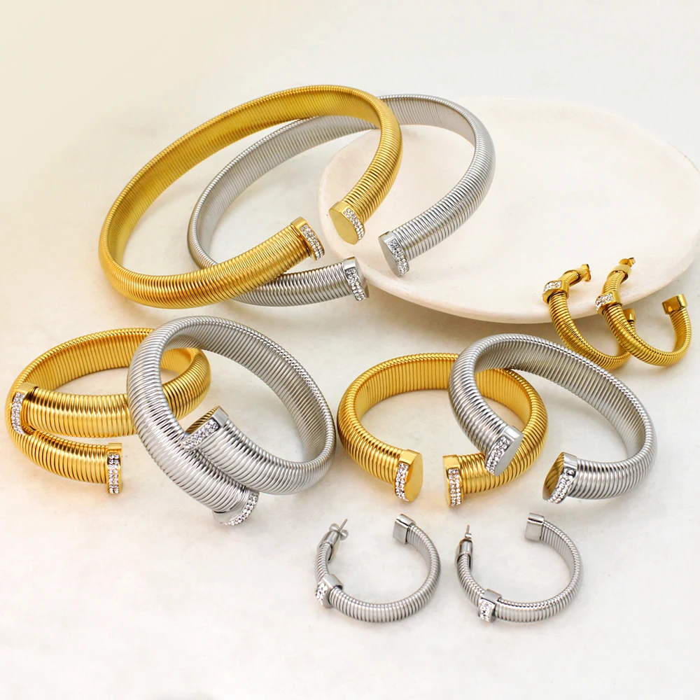 High Quality Cross Cuff Stainless Steel Jewelry Set Personalized Spiral Texture 18K Gold Plated Arm Neck Bijoux Waterproof High Quality Cross Cuff Stainless Steel Jewelry Set Personalized Spiral Texture 18K Gold Plated Arm Neck Bijoux Waterproof