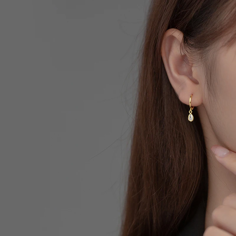 Wholesale 2025 Fashion Water Drop Zircon Hoop Earrings for Women Wedding Party  Simple Style Jewelry Pendientes Accessories Gift
