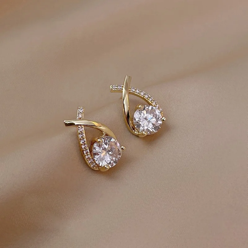 SKEDS Fashion Cross Stud Earrings For Women Korean Style Elegant Crystal Jewelry Ear Rings Fishtail Lady Earrings Gift