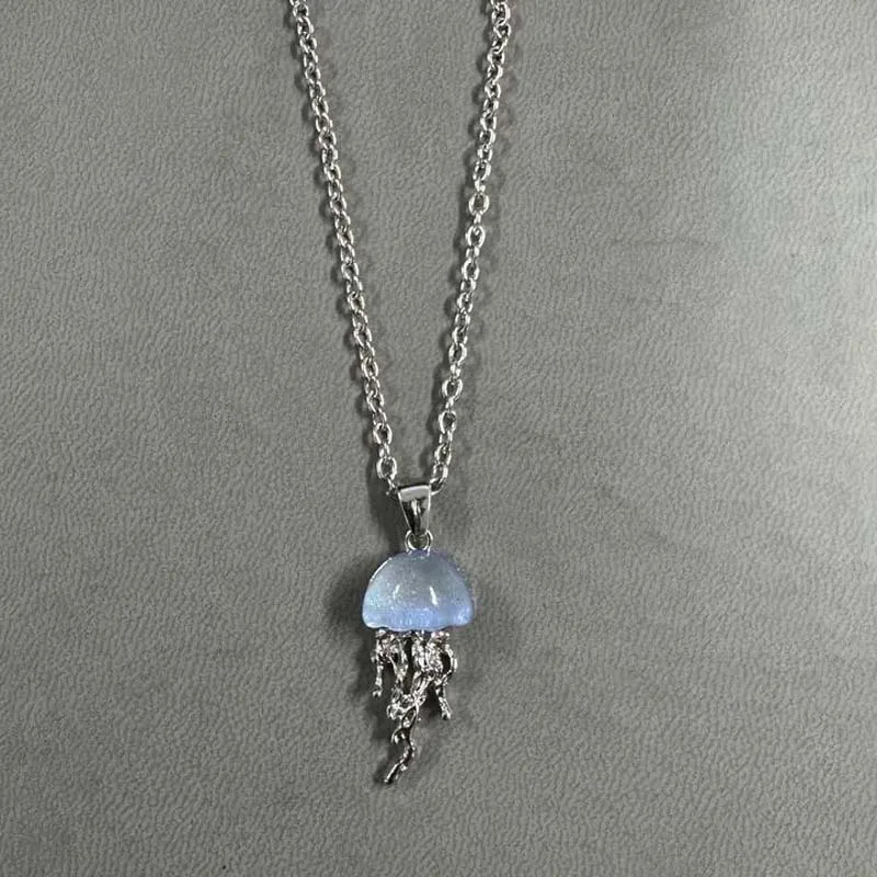 Fashion Blue Pink Jellyfish Pendant Necklace for Women Vintage Couple Elegant Long Tassels Charms Necklace Y2K Jewelry Gifts