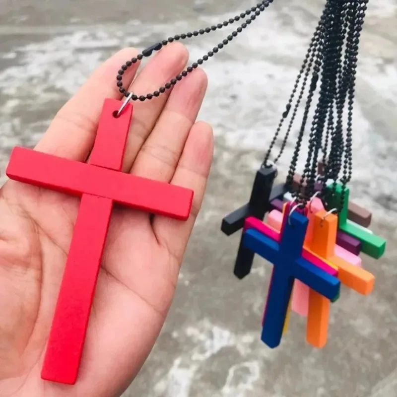 Fashion Punk Gothic Wood Cross Pendant Necklace for Women Men Halloween Vintage Black Hip Hop Y2K Accessories Party Jewelry Gift