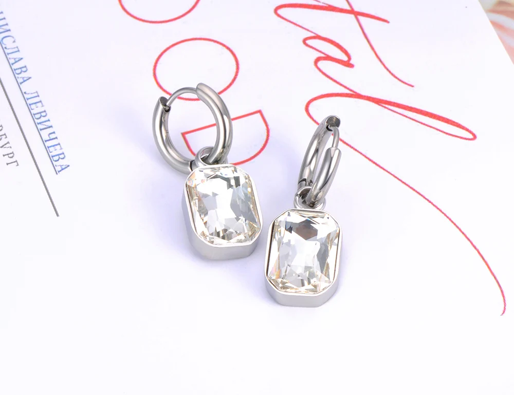 Lokaer Sparkling Stainless Steel Geometric Square Cubic Zirconia Crystal Pendant Necklace Jewelry For Women N23076
