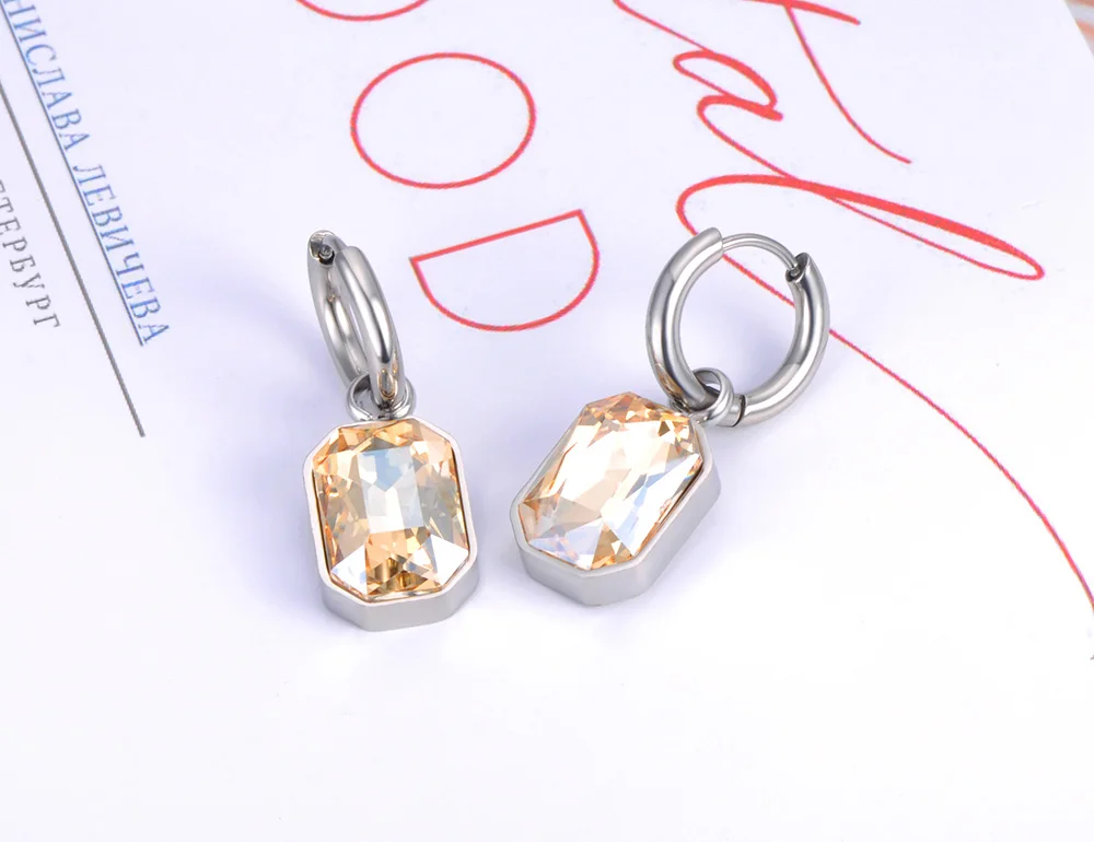 Lokaer Sparkling Stainless Steel Geometric Square Cubic Zirconia Crystal Pendant Necklace Jewelry For Women N23076