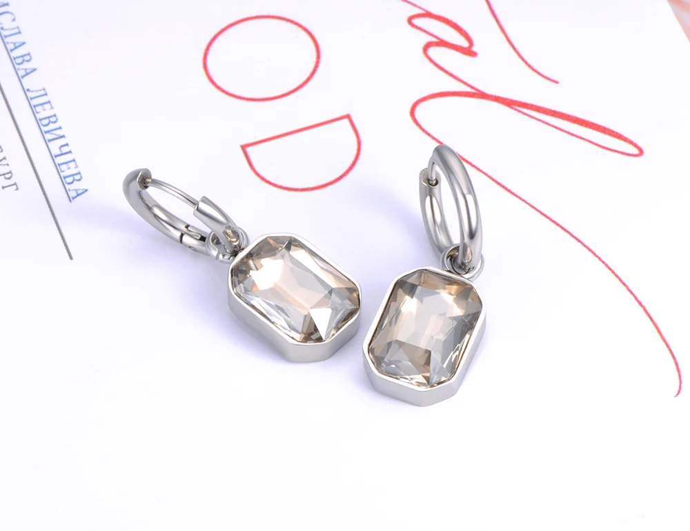 Lokaer Sparkling Stainless Steel Geometric Square Cubic Zirconia Crystal Pendant Necklace Jewelry For Women N23076