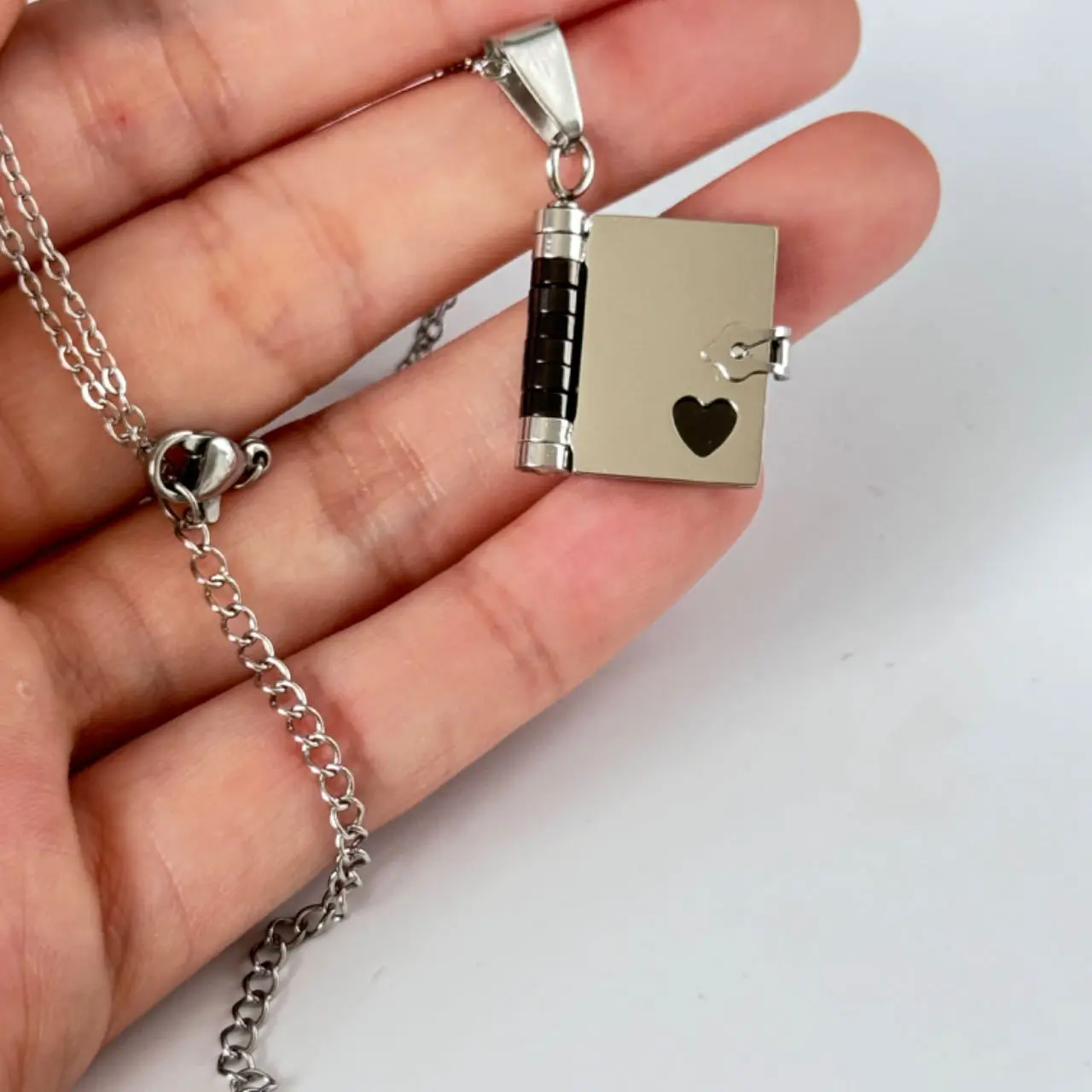 10pcs Stainless Steel Book Pendant Choker Necklaces for Women Men Waterproof Gold Plated Chain Neckalce Unisex Lovers Jewelry 10pcs Stainless Steel Book Pendant Choker Necklaces for Women Men Waterproof Gold Plated Chain Neckalce Unisex Lovers Jewelry