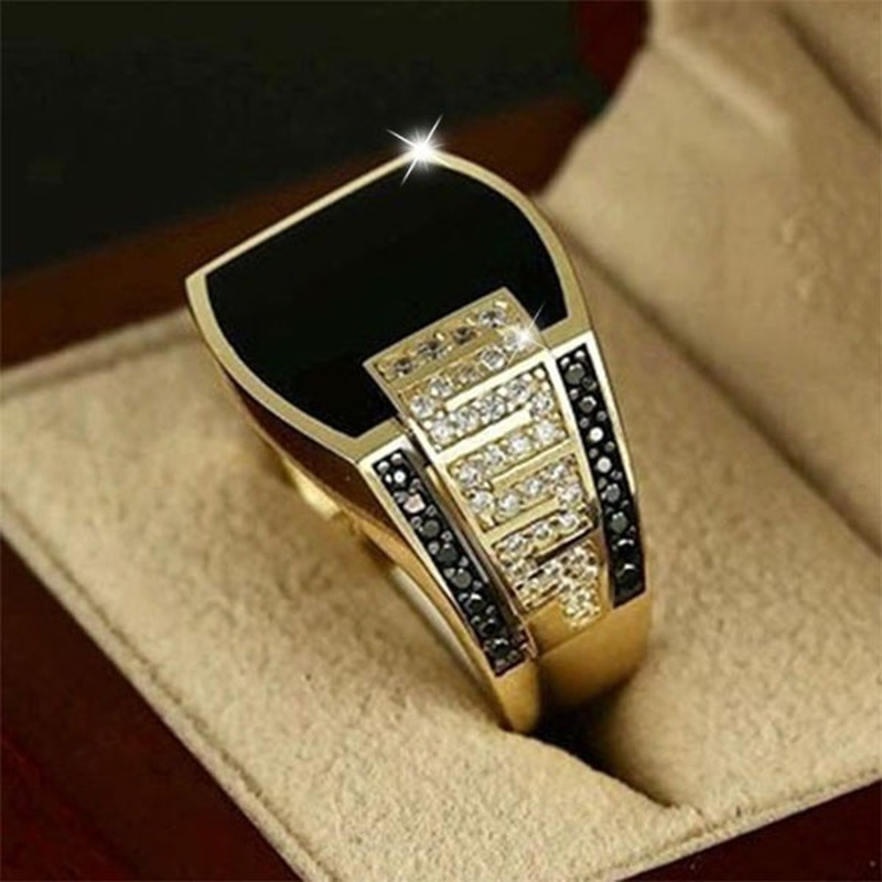 Classic Men's Ring Fashion Metal Gold Color Inlaid Black Stone Zircon Punk Rings for Men Engagement Wedding Luxury Jewelry Classic Men's Ring Fashion Metal Gold Color Inlaid Black Stone Zircon Punk Rings for Men Engagement Wedding Luxury Jewelry