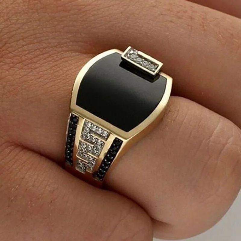 Classic Men’s Ring Fashion Metal Gold Color Inlaid Black Stone Zircon Punk Rings for Men Engagement Wedding Luxury Jewelry Classic Men's Ring Fashion Metal Gold Color Inlaid Black Stone Zircon Punk Rings for Men Engagement Wedding Luxury Jewelry