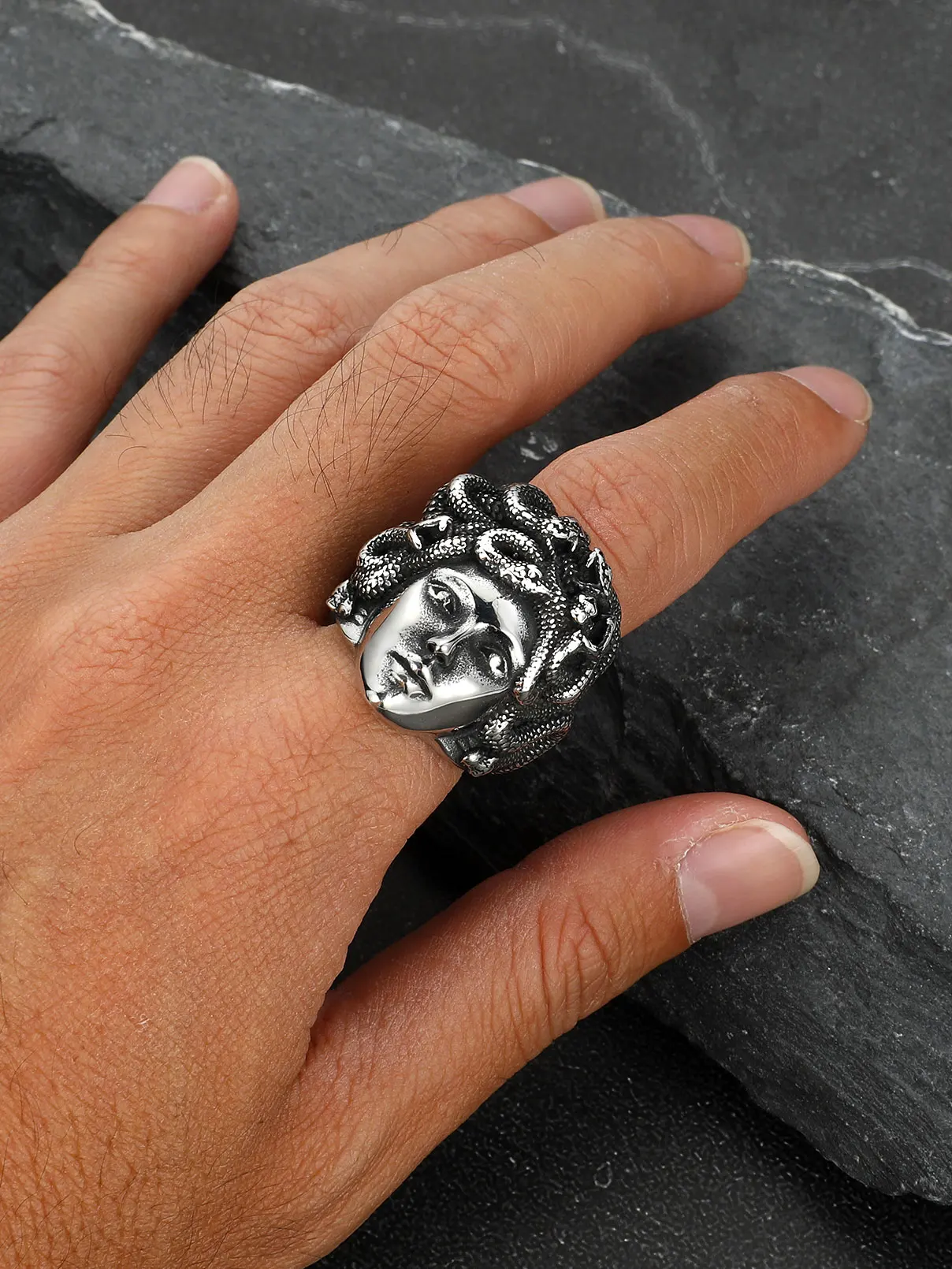 U7 Snake Rings for Man Woman 316L Stainless Steel Medusa Ouroboros Serpent Snake Bones Size 7-14 Gothic Ring Jewelry Gift Choice