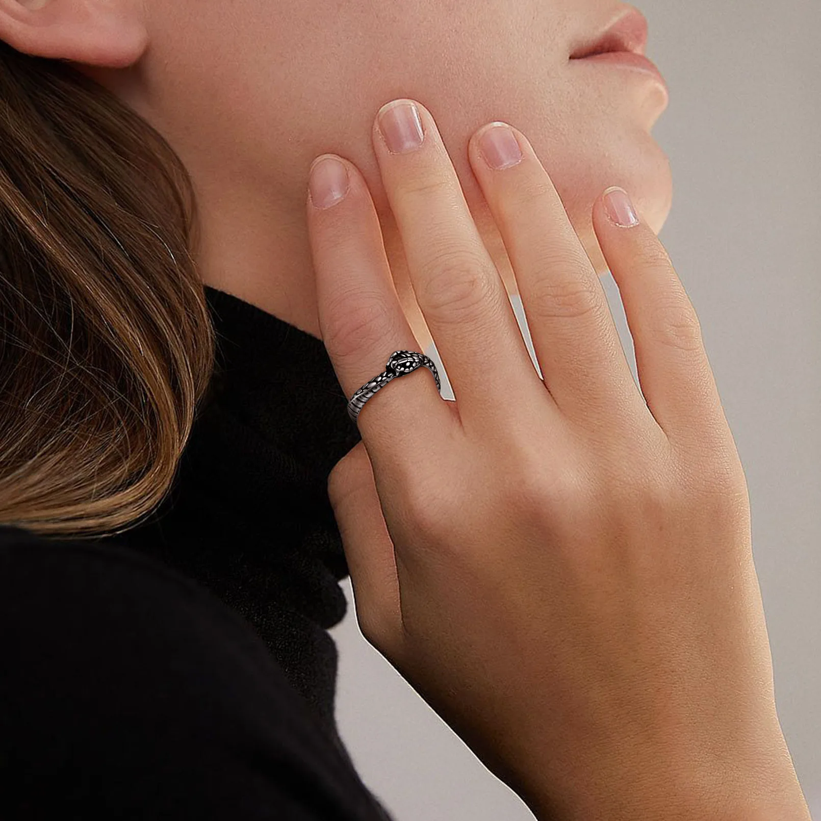U7 Snake Rings for Man Woman 316L Stainless Steel Medusa Ouroboros Serpent Snake Bones Size 7-14 Gothic Ring Jewelry Gift Choice