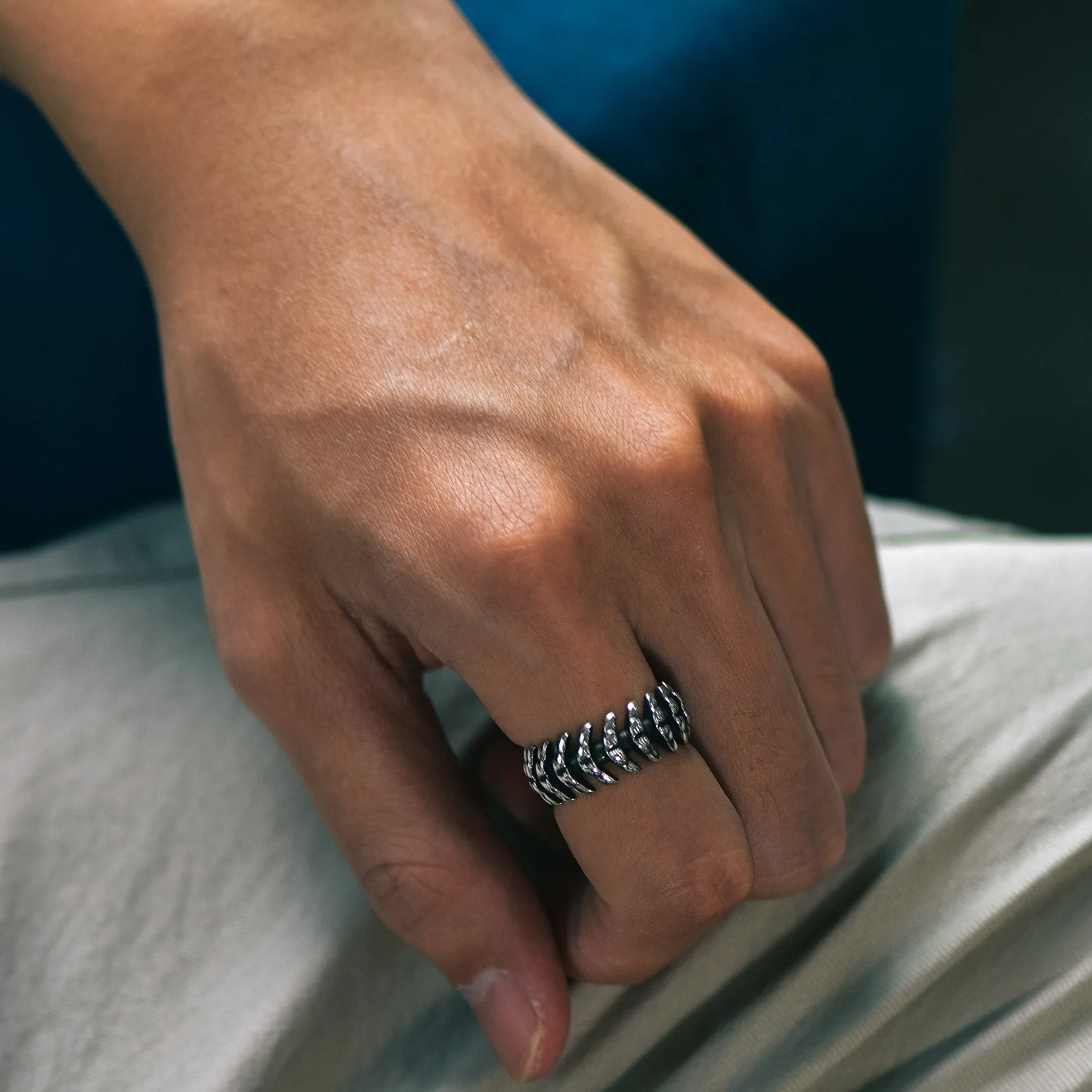 U7 Snake Rings for Man Woman 316L Stainless Steel Medusa Ouroboros Serpent Snake Bones Size 7-14 Gothic Ring Jewelry Gift Choice