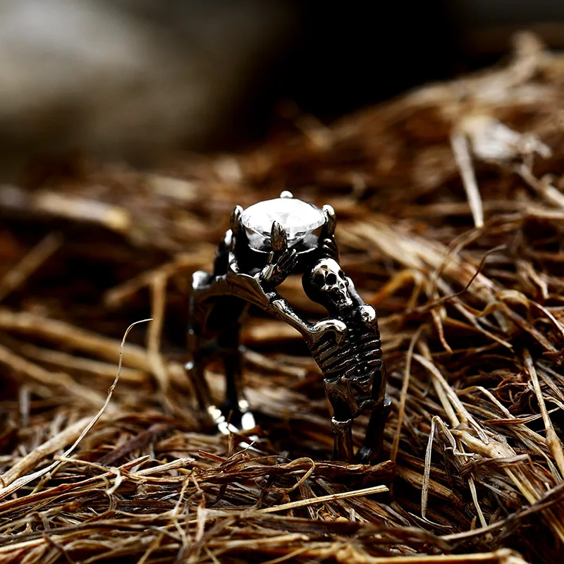 BEIER 316L stainless steel Simple men and women skull rings Fashion Inlaid Red/Blue/Black/white Stone jewelry BR8-907 BEIER 316L stainless steel Simple men and women skull rings Fashion Inlaid Red/Blue/Black/white Stone jewelry BR8-907