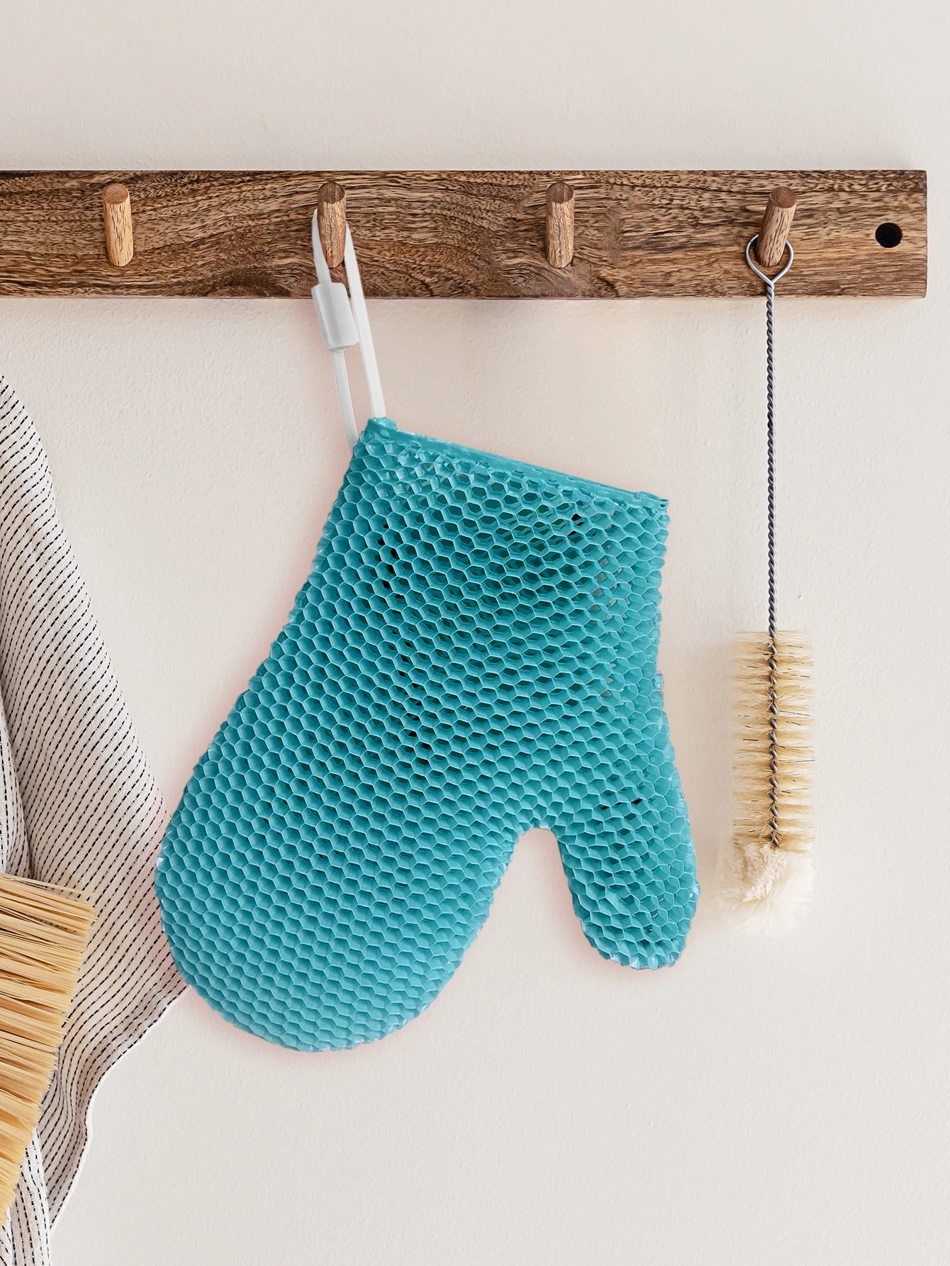 Exfoliating Shower Glove with Colorful Honeycomb Weave and TPU High Elasticity Antibacterial Material - Gentle, Safe and Durable