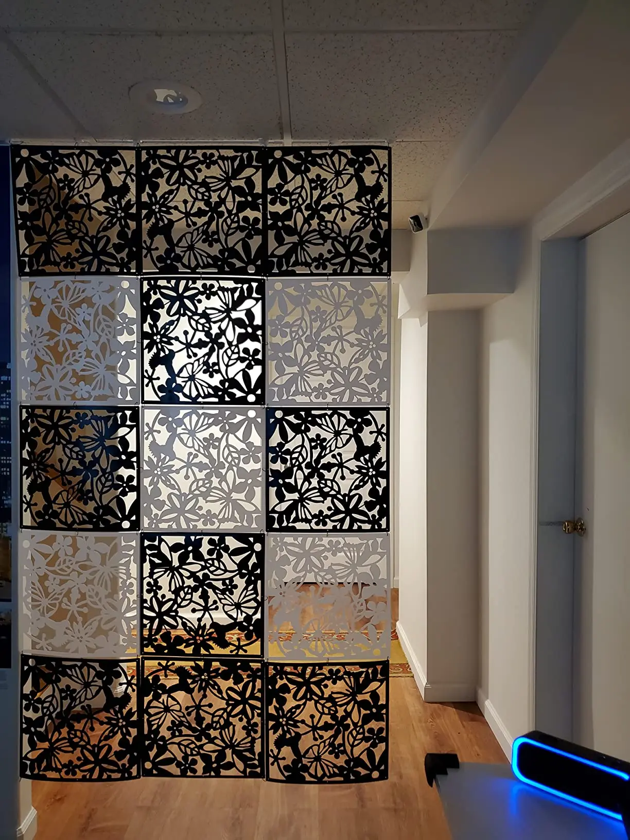 8 PCS Hanging Screen Partition Divider Panel Carving Openwork Room Divider Screen Hanging Panel Curtain Partitions Decoration