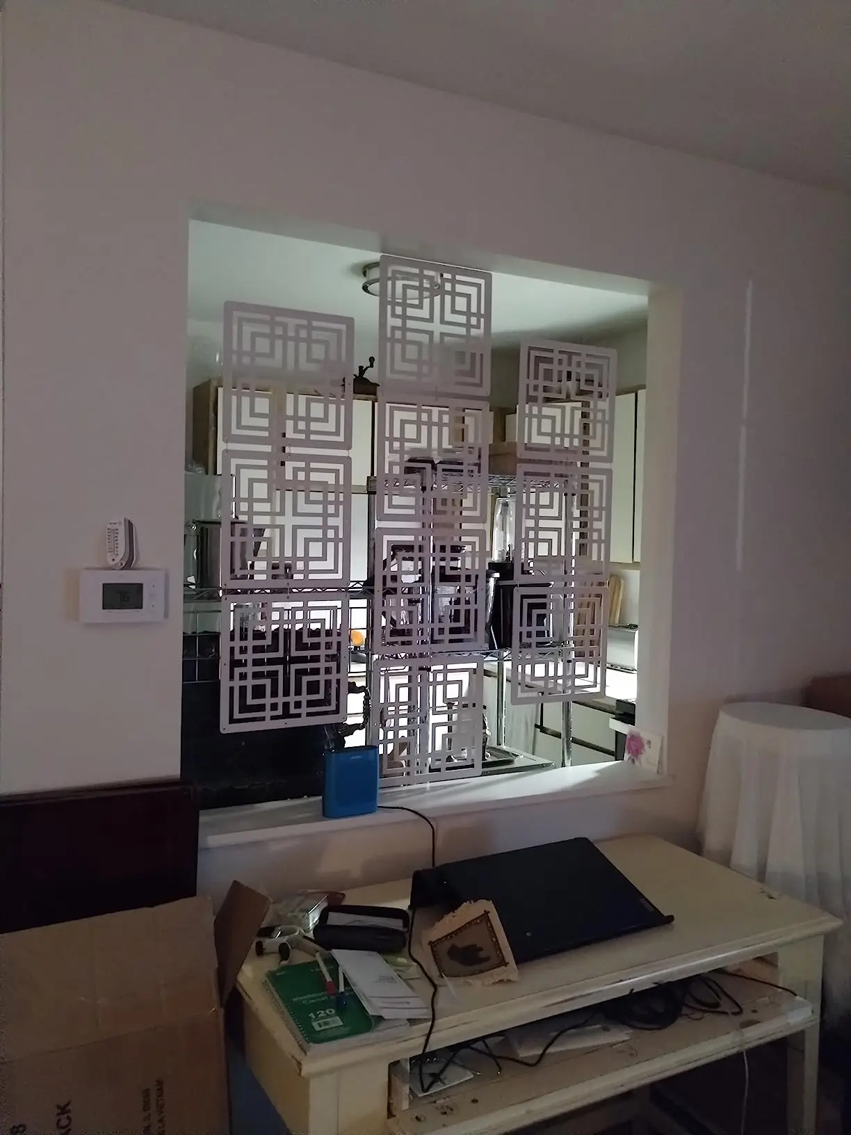 Hanging Room Divider Panels,10 Pieces Wood-Plastic Screen Panels Wall Divider Partition Home Office Decoration