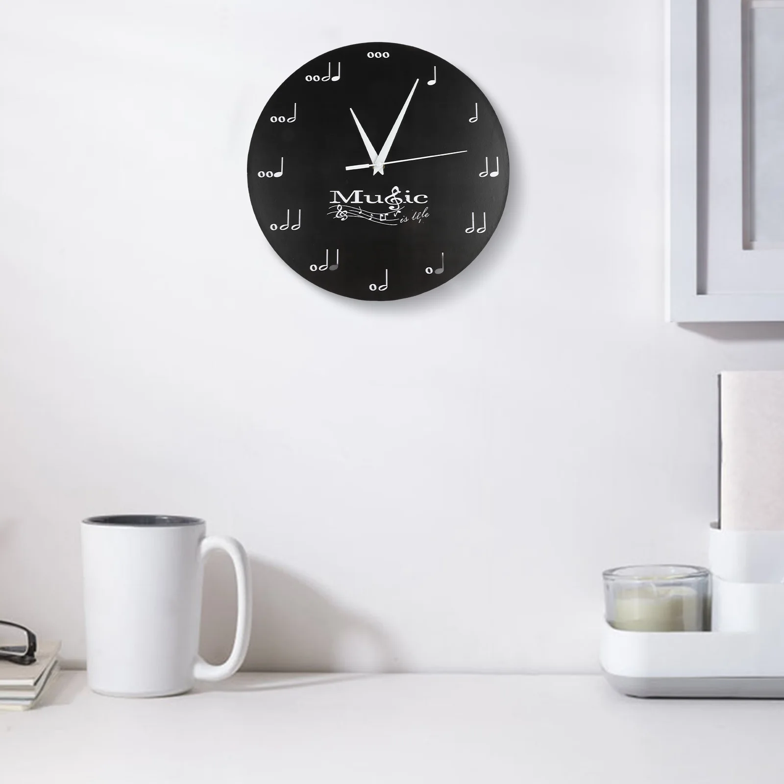 Unique Design Clock Musical Note Wall Clock Music Theme Home Decoration Density Board Clock 30x30cm Wall Clock