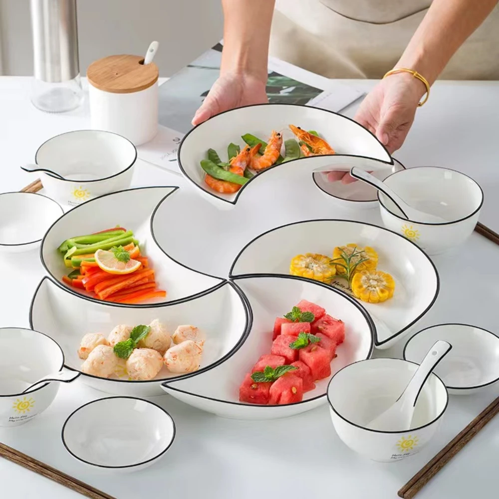 5 Piece Reunion Ceramic Dinnerware Set Moon Shaped Hot Pot Plate Flexible Combination of Plates According to Food Consumption 5 Piece Reunion Ceramic Dinnerware Set Moon Shaped Hot Pot Plate Flexible Combination of Plates According to Food Consumption